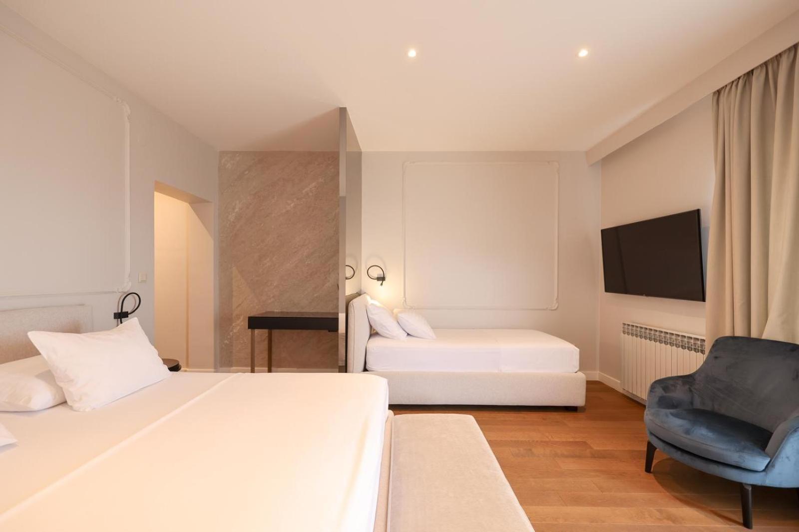 Rooms & Restaurant Matanovi Dvori Sukosan Bagian luar foto