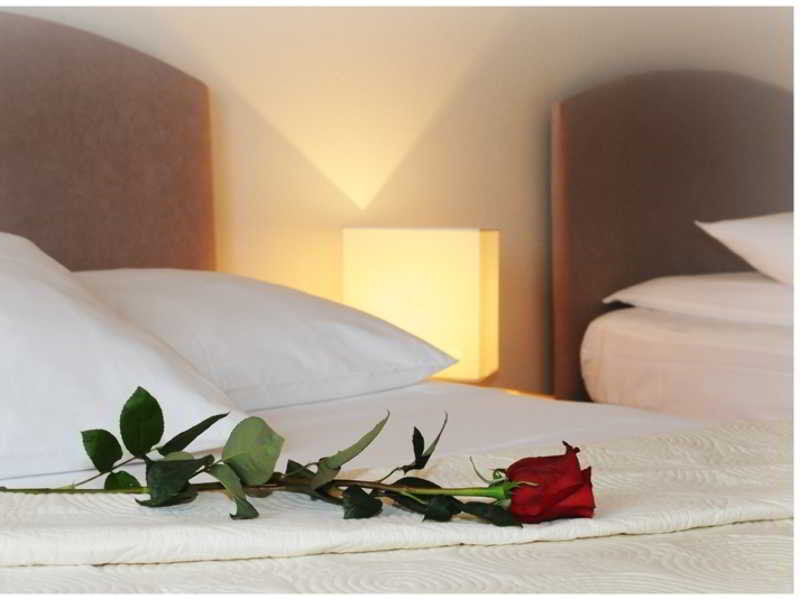 Rooms & Restaurant Matanovi Dvori Sukosan Bagian luar foto